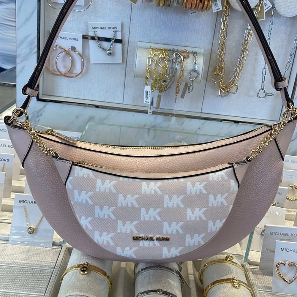 MICHAEL KORS Hollis Medium 2-in-1 Pebbled Leather and Logo Jacquard Shoulder Bag